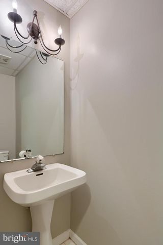 220 HARVARD AVE, Lancaster, PA 17603