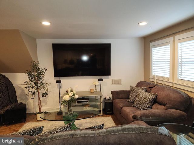 1170 S TROOPER RD, Norristown, PA 19403