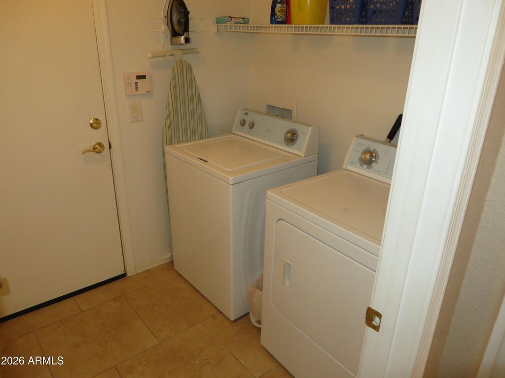 Image 20 of property listing at 4757 E MEADOW CREEK Way, San Tan Valley, AZ 85140