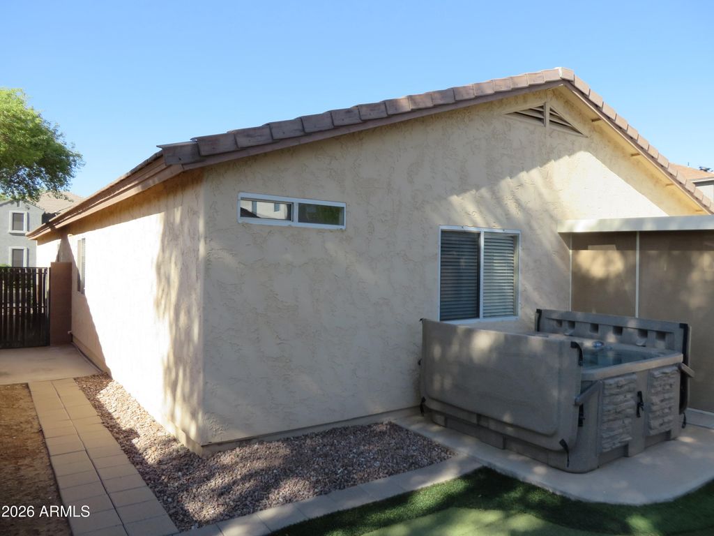 Image 30 of property listing at 4757 E MEADOW CREEK Way, San Tan Valley, AZ 85140