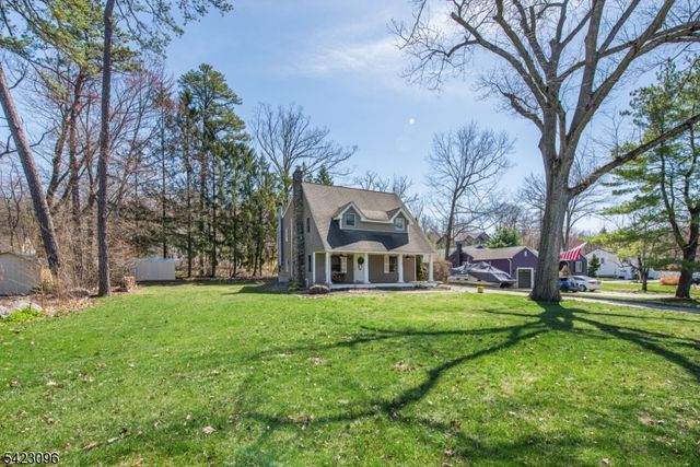 63 Ramapo Rd, West Milford Twp., NJ 07421