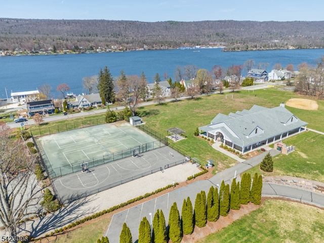 63 Ramapo Rd, West Milford Twp., NJ 07421