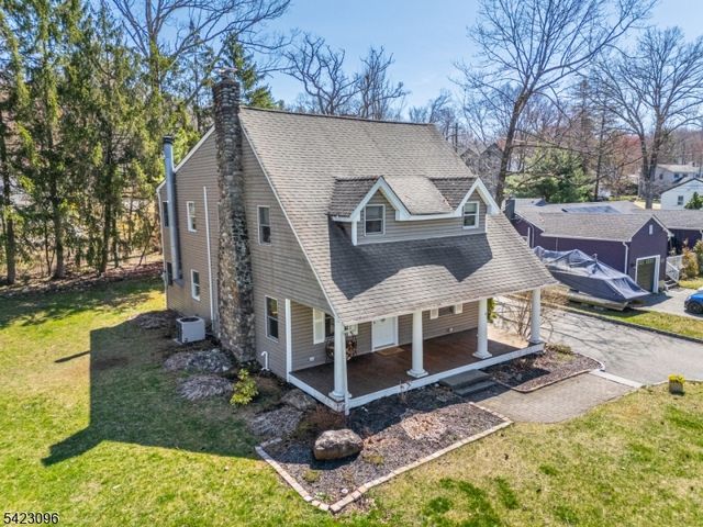 63 Ramapo Rd, West Milford Twp., NJ 07421