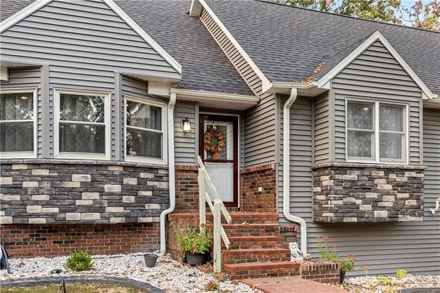 14863 E Redcoat Road, Nevada, MO 64772