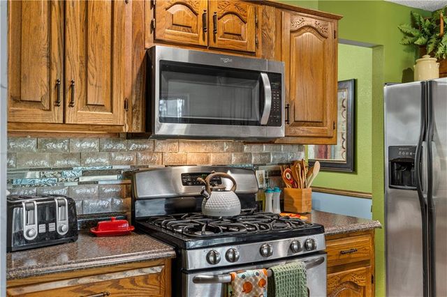 14863 E Redcoat Road, Nevada, MO 64772