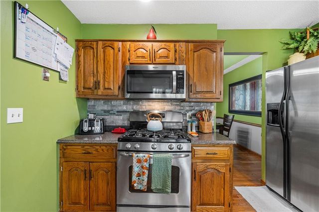 14863 E Redcoat Road, Nevada, MO 64772