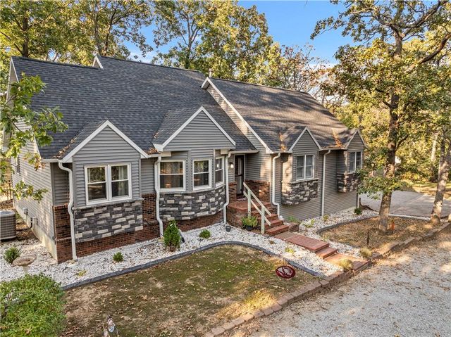 14863 E Redcoat Road, Nevada, MO 64772