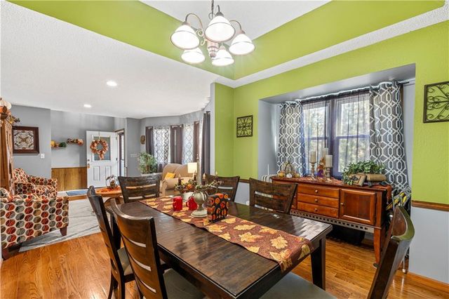 14863 E Redcoat Road, Nevada, MO 64772