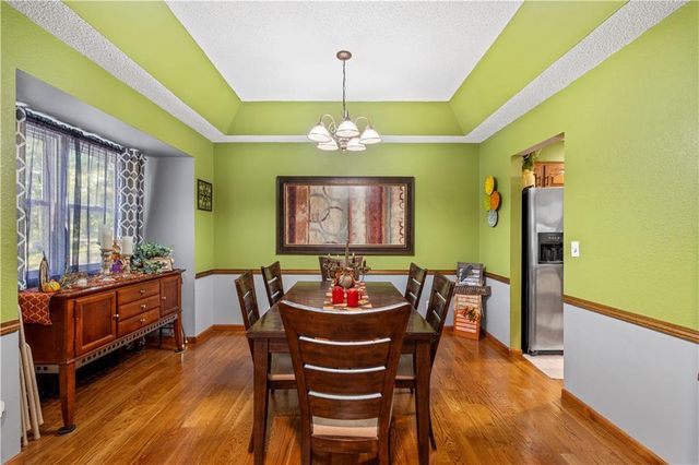 14863 E Redcoat Road, Nevada, MO 64772