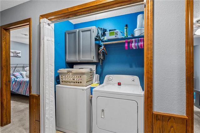 14863 E Redcoat Road, Nevada, MO 64772