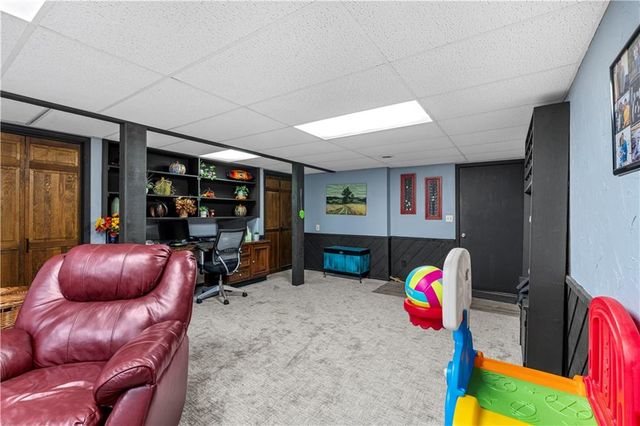 14863 E Redcoat Road, Nevada, MO 64772