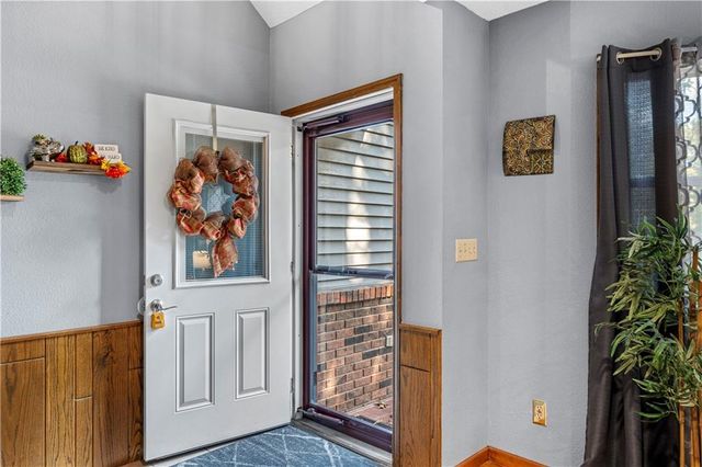 14863 E Redcoat Road, Nevada, MO 64772