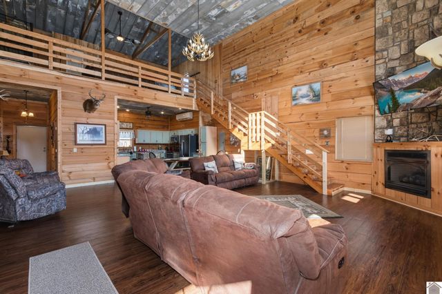 75 William Curnel Rd, Marion, KY 42064