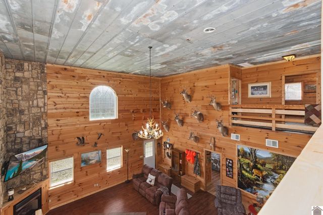 75 William Curnel Rd, Marion, KY 42064