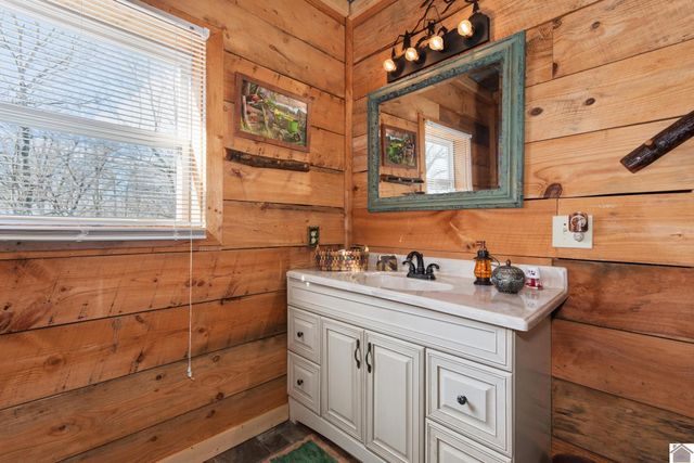 75 William Curnel Rd, Marion, KY 42064