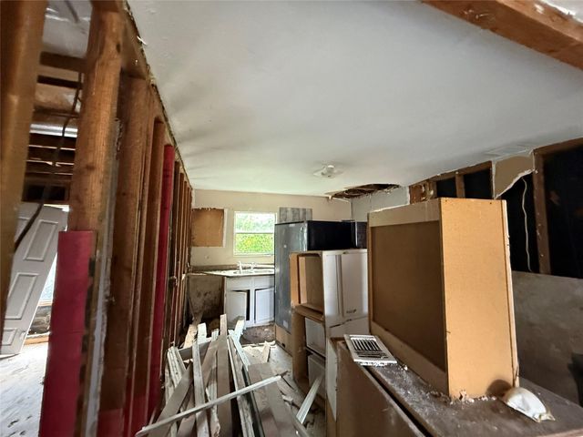 311 Rustic Drive, Pasadena, TX 77502