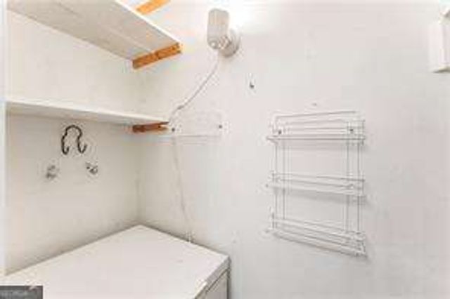 870 Glendale Terrace NE 7, Atlanta, GA 30308
