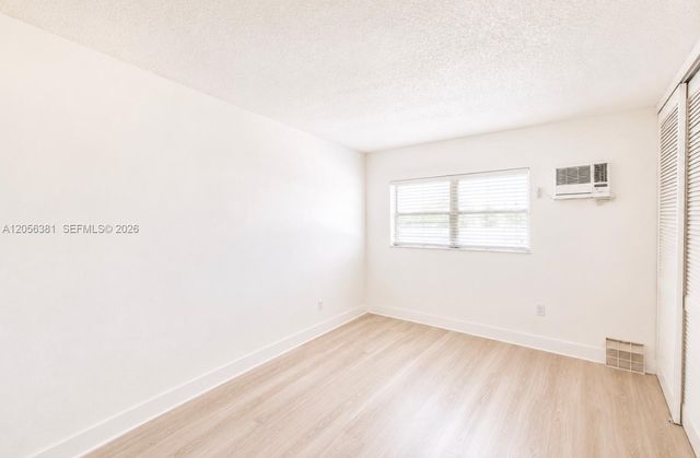 465 E 28th Street 10, Hialeah, FL 33013