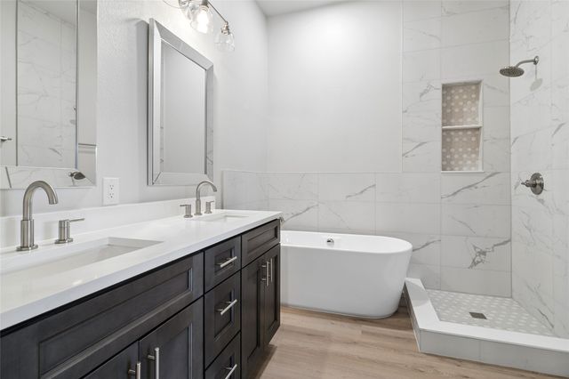 2825 Enchanted Eve Drive, Little Elm, TX 75068