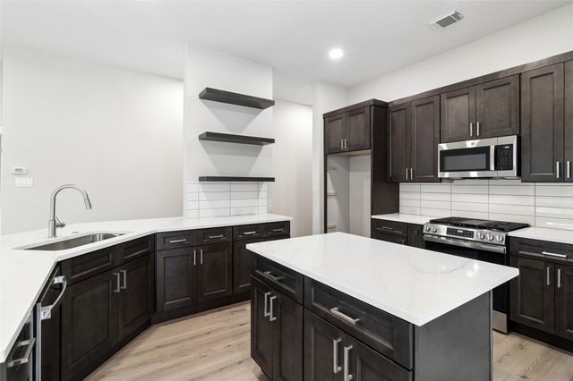 2825 Enchanted Eve Drive, Little Elm, TX 75068