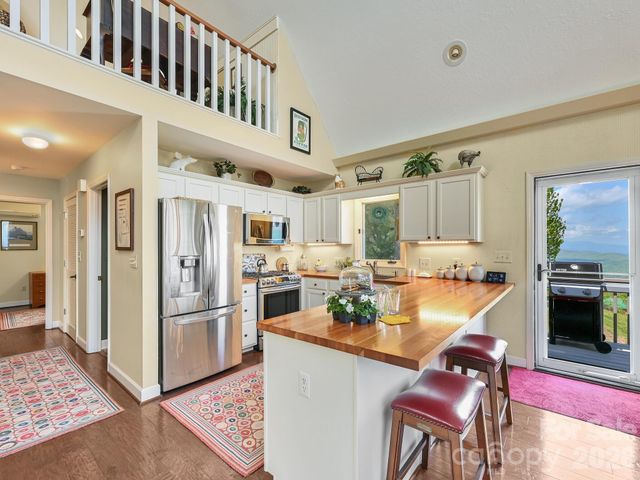 107 Fawns Rest None, Black Mountain, NC 28711