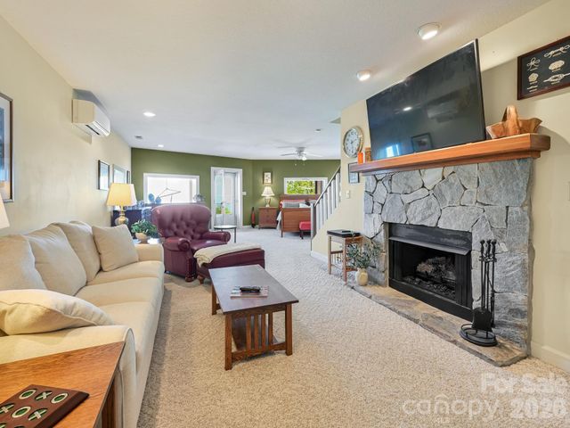 107 Fawns Rest None, Black Mountain, NC 28711