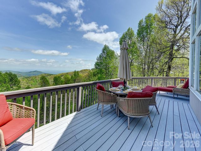 107 Fawns Rest None, Black Mountain, NC 28711