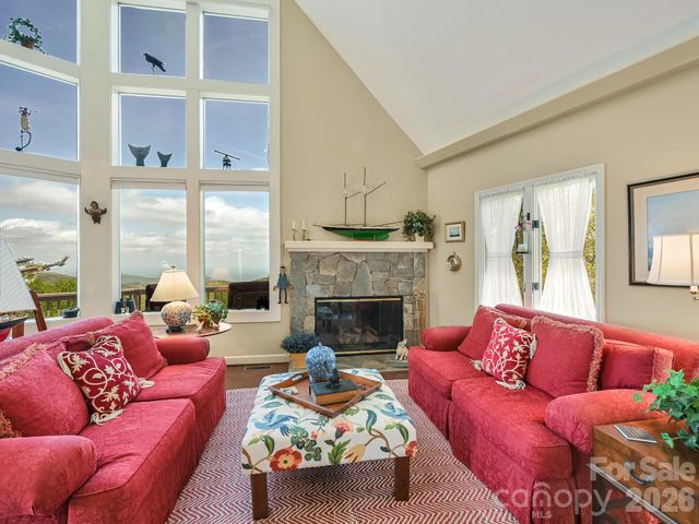 107 Fawns Rest None, Black Mountain, NC 28711