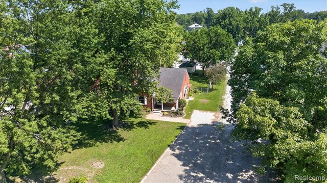 29508 Old North River Road, Harrison Twp, MI 48045
