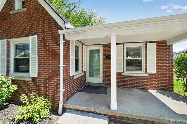 29508 Old North River Road, Harrison Twp, MI 48045
