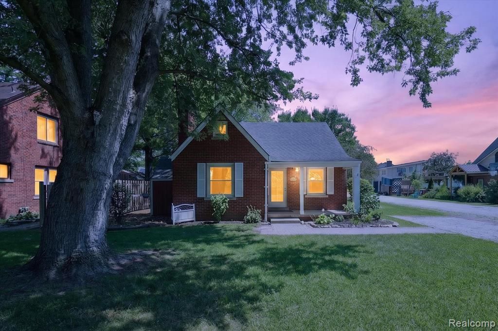 29508 Old North River Road, Harrison Twp, MI 48045