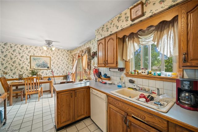1700 Beryl Road, Akron, OH 44312