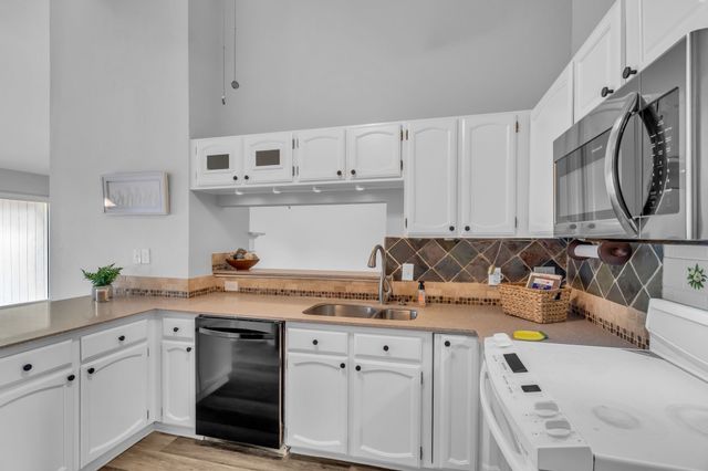 4604 Lindberg Drive, Arlington, TX 76016