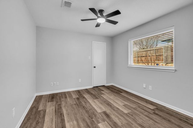 4604 Lindberg Drive, Arlington, TX 76016