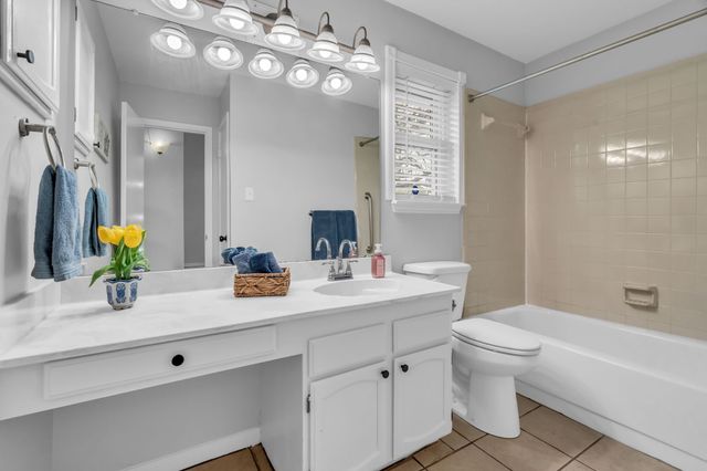 4604 Lindberg Drive, Arlington, TX 76016