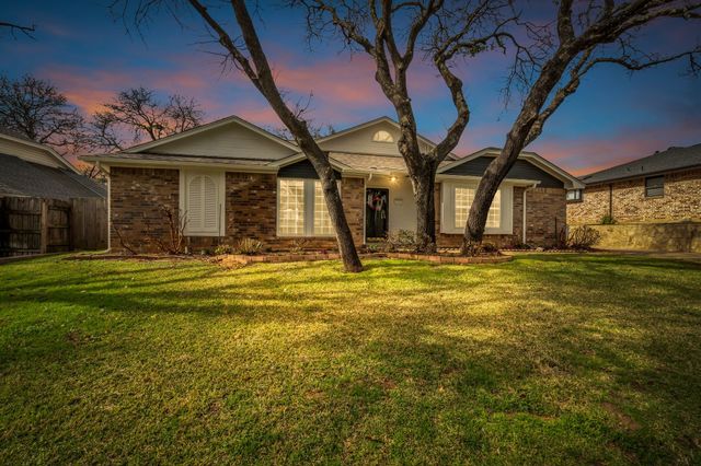 4604 Lindberg Drive, Arlington, TX 76016