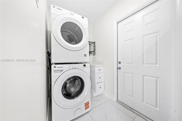 612 NW 10th Terrace C, Fort Lauderdale, FL 33311