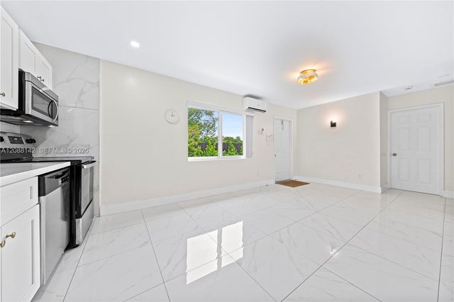 612 NW 10th Terrace C, Fort Lauderdale, FL 33311