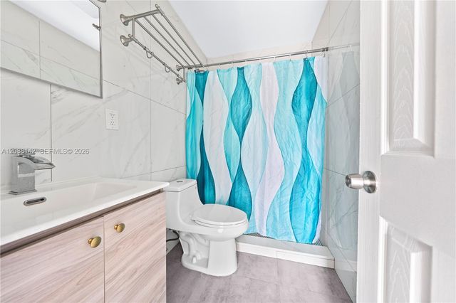 612 NW 10th Terrace C, Fort Lauderdale, FL 33311