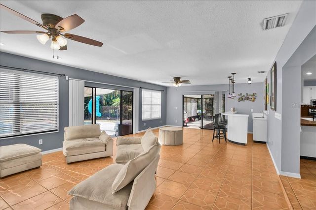 6124 LYNN ROAD, Tampa, FL 33625