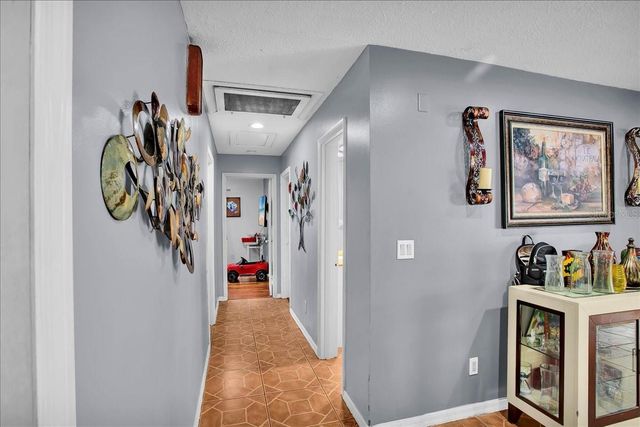 6124 LYNN ROAD, Tampa, FL 33625