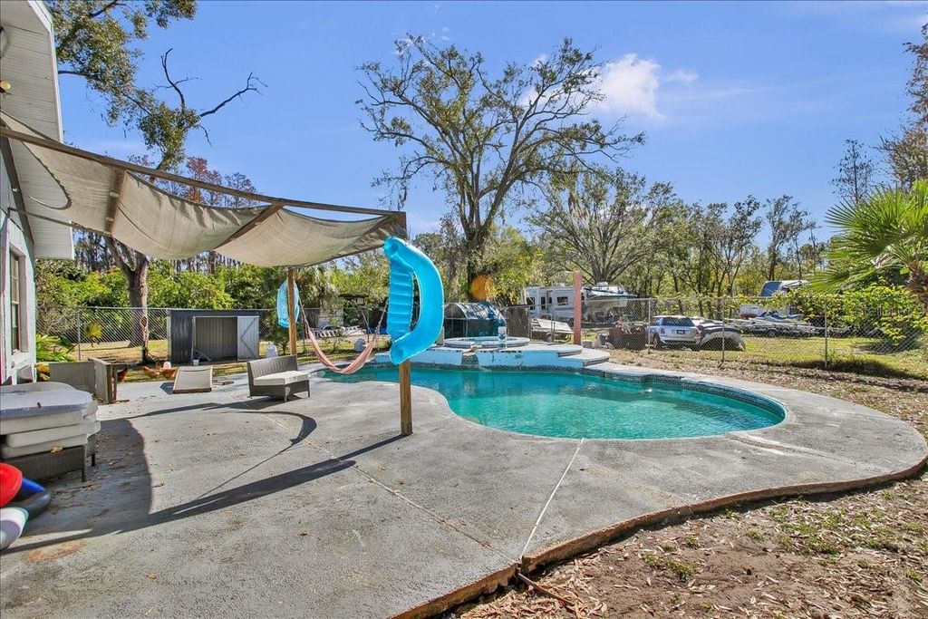 Image 27 of property listing at 6124 LYNN ROAD, Tampa, FL 33625