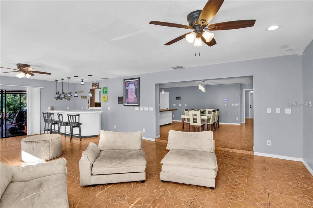 Image 49 of property listing at 6124 LYNN ROAD, Tampa, FL 33625