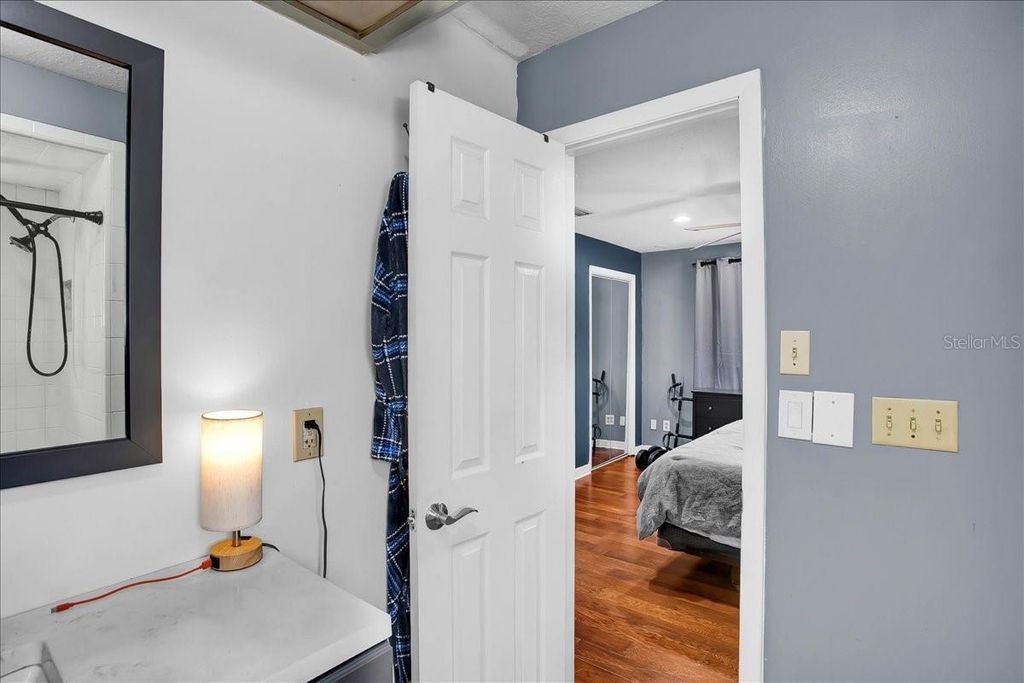 Image 62 of property listing at 6124 LYNN ROAD, Tampa, FL 33625