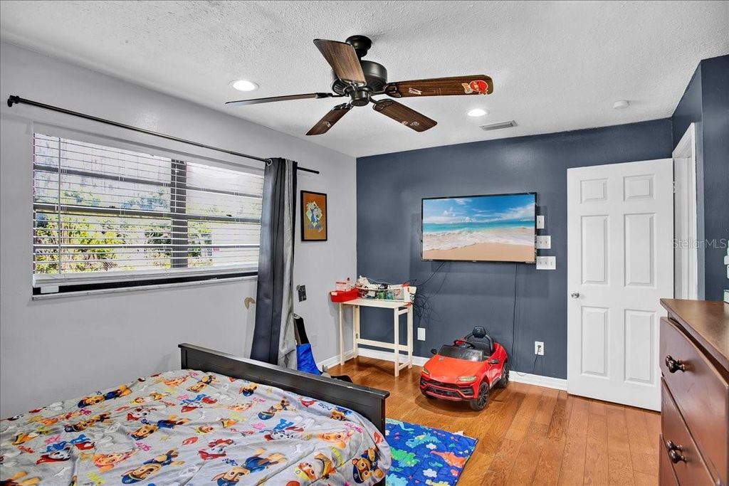 Image 73 of property listing at 6124 LYNN ROAD, Tampa, FL 33625