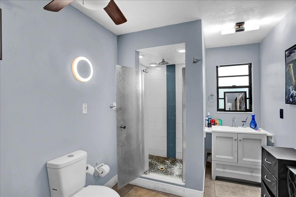 Image 80 of property listing at 6124 LYNN ROAD, Tampa, FL 33625