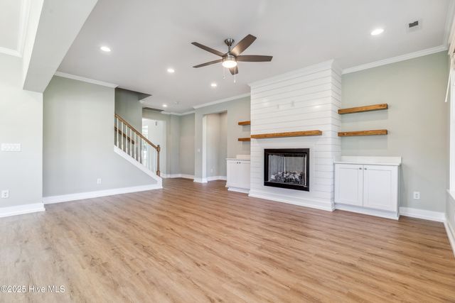 114 NE 31st Street, Oak Island, NC 28465