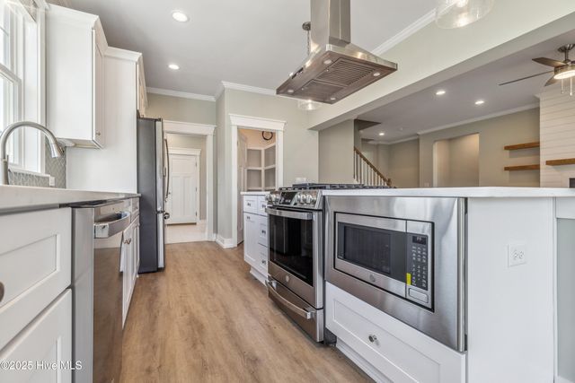 114 NE 31st Street, Oak Island, NC 28465