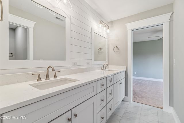 114 NE 31st Street, Oak Island, NC 28465