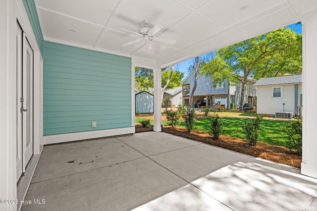 114 NE 31st Street, Oak Island, NC 28465